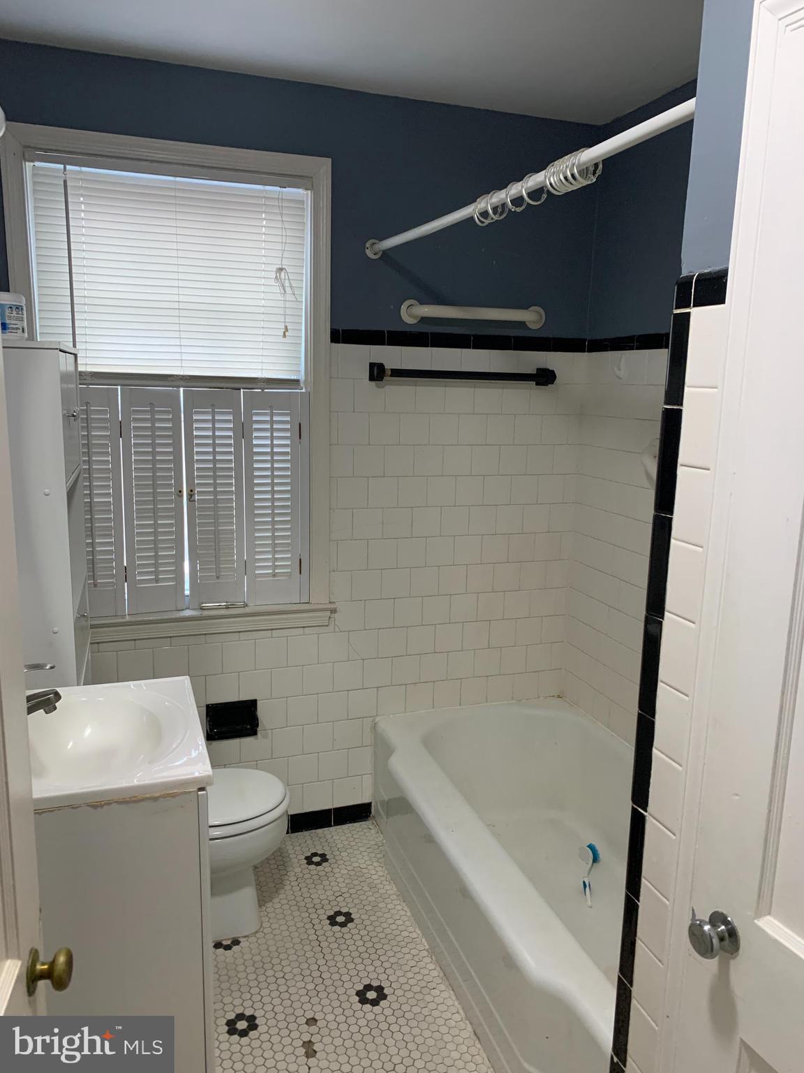 8109 Pleasant Plains Road Towson, MD 21286 - Photo 18 of 19
