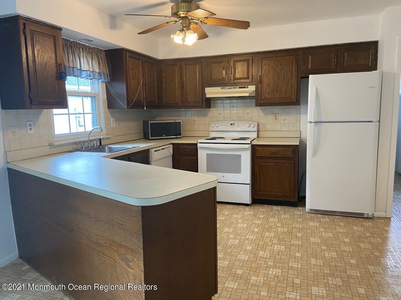 24 Blue Ridge Drive Brick, NJ 08724 - Photo 12 of 27 kitchen 24 blue ridge