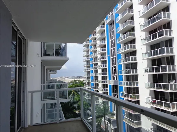 $2,350 | 5091 Northwest 7th Street, Unit 711, Miami, FL 33126