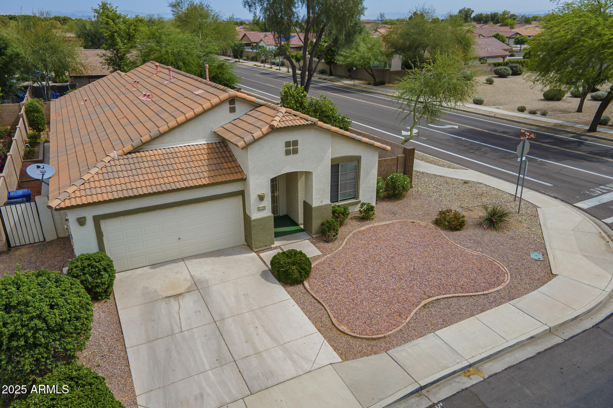 15902 West Hearn Road Surprise, AZ 85379 - Photo 69 of 73 Hearn-64