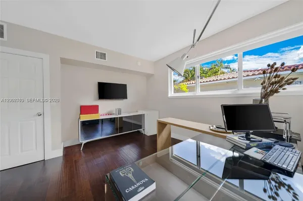 $10,000 | 3531 Southwest 1st Avenue, Miami, FL 33145