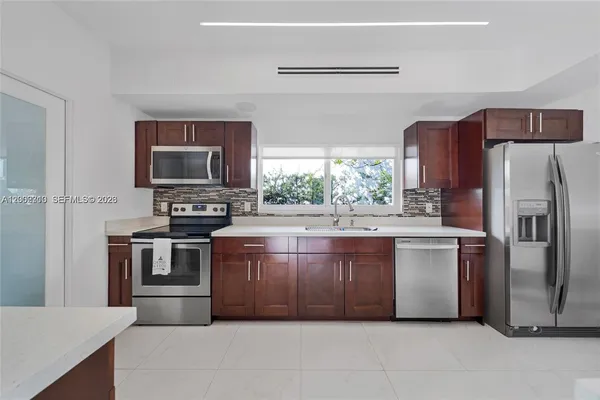 $10,000 | 3531 Southwest 1st Avenue, Miami, FL 33145