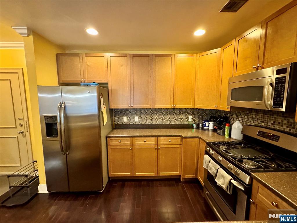 54 Polifly Road, Unit 108 Hackensack, NJ 07601 - Photo 4 of 17