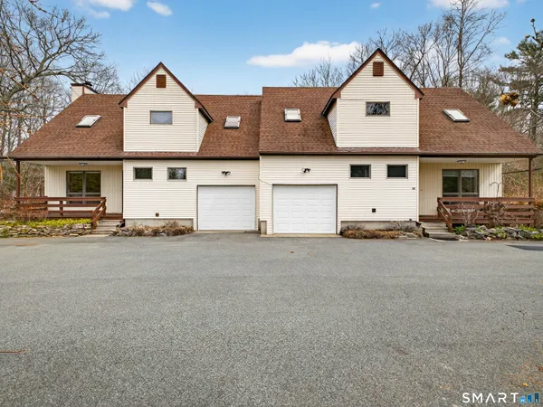 $2,500 | 20 Pons Road, Unit 20, Groton, CT 06355