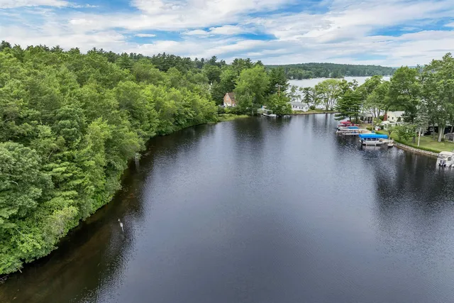 $794,900 | 19 Whitney Grove Road, Derry, NH 03038