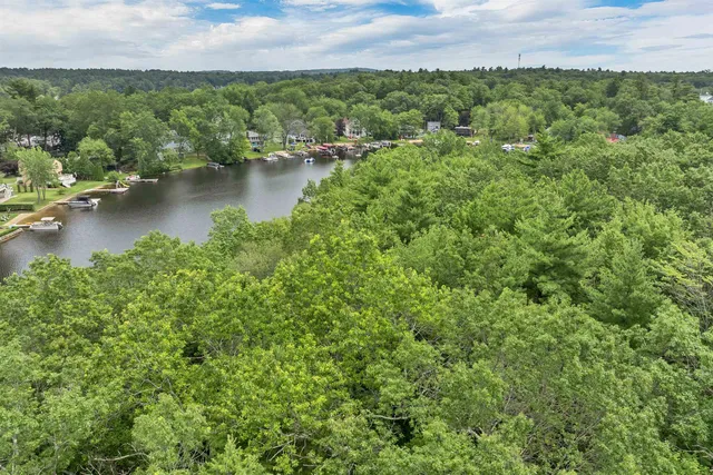 $794,900 | 19 Whitney Grove Road, Derry, NH 03038