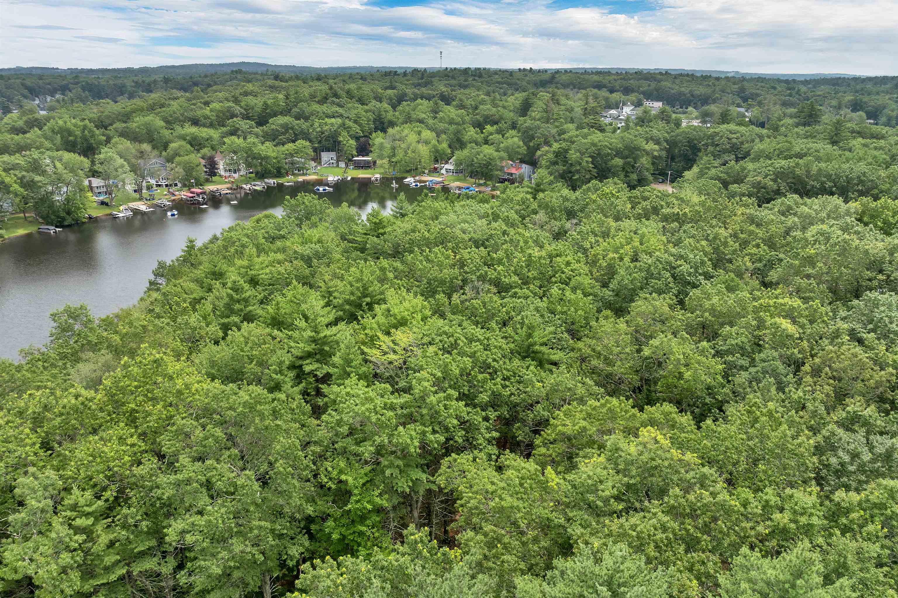 19 Whitney Grove Road Derry, NH 03038 - Photo 13 of 35