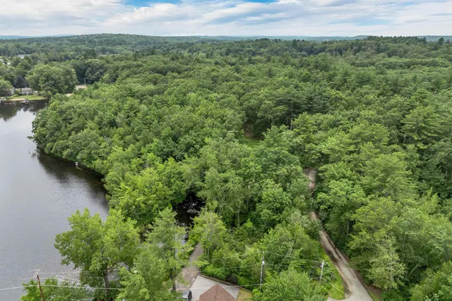 $794,900 | 19 Whitney Grove Road, Derry, NH 03038