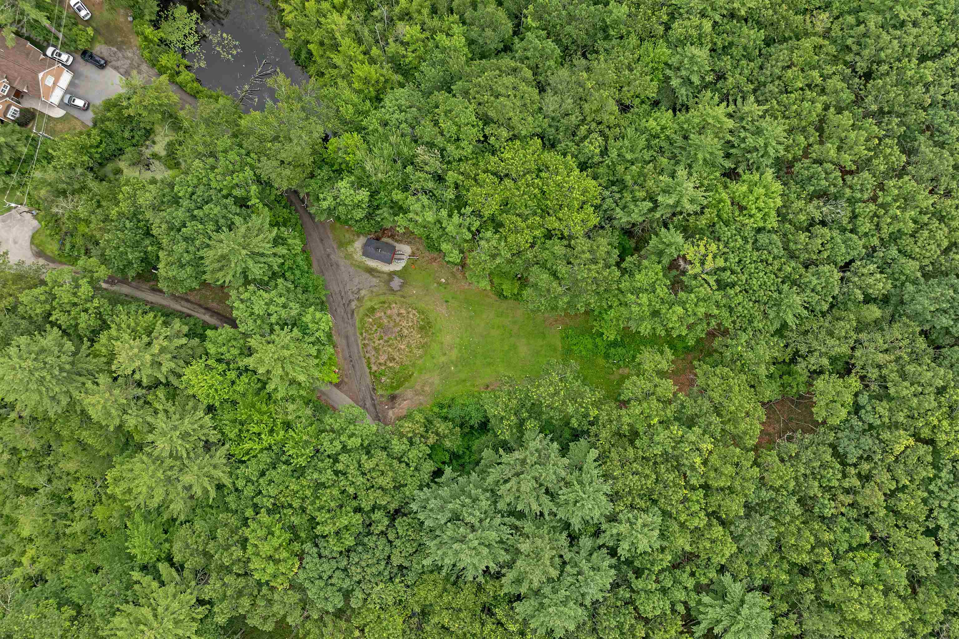 19 Whitney Grove Road Derry, NH 03038 - Photo 24 of 35