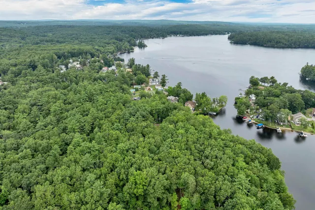 $794,900 | 19 Whitney Grove Road, Derry, NH 03038