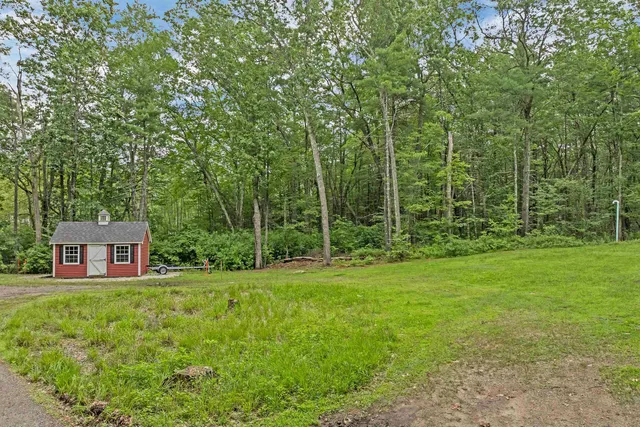 $794,900 | 19 Whitney Grove Road, Derry, NH 03038