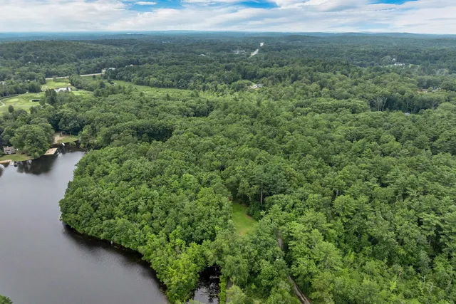 $794,900 | 19 Whitney Grove Road, Derry, NH 03038