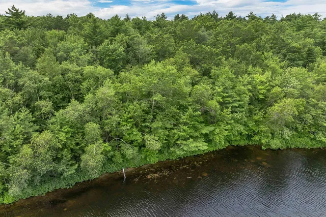 $794,900 | 19 Whitney Grove Road, Derry, NH 03038