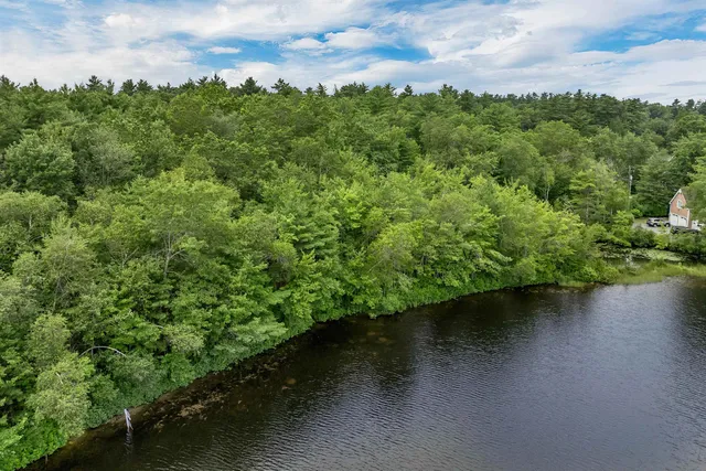 $794,900 | 19 Whitney Grove Road, Derry, NH 03038