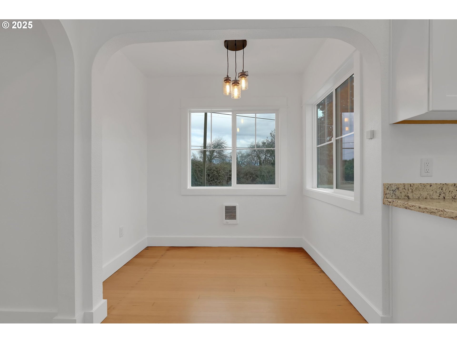 92910 River Road Junction City, OR 97448 - Photo 15 of 43 a view of an empty room with a window