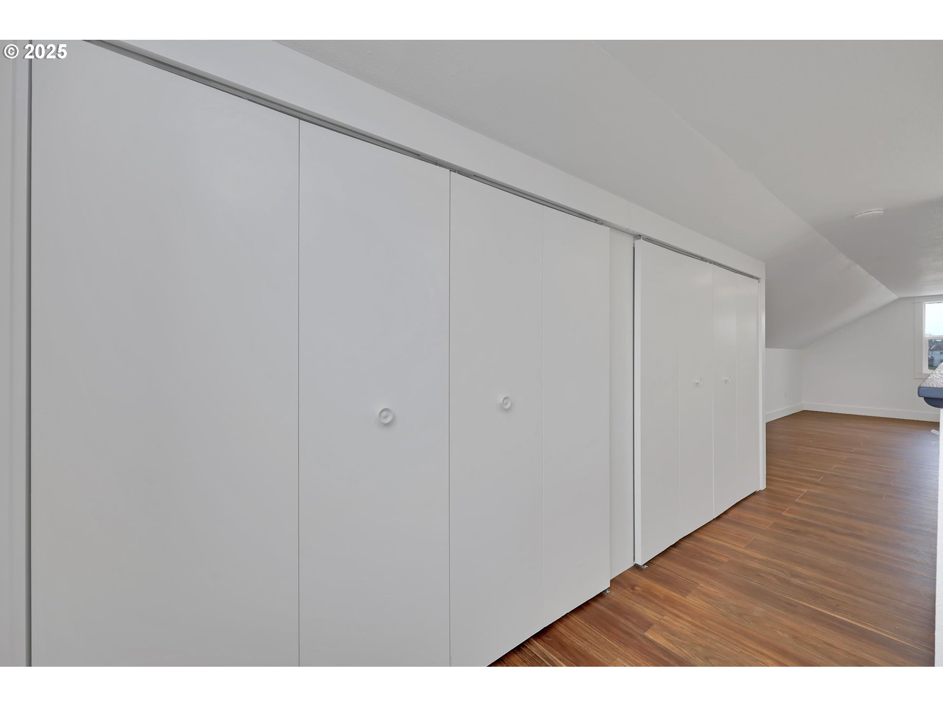 92910 River Road Junction City, OR 97448 - Photo 20 of 43 a view of wooden floor