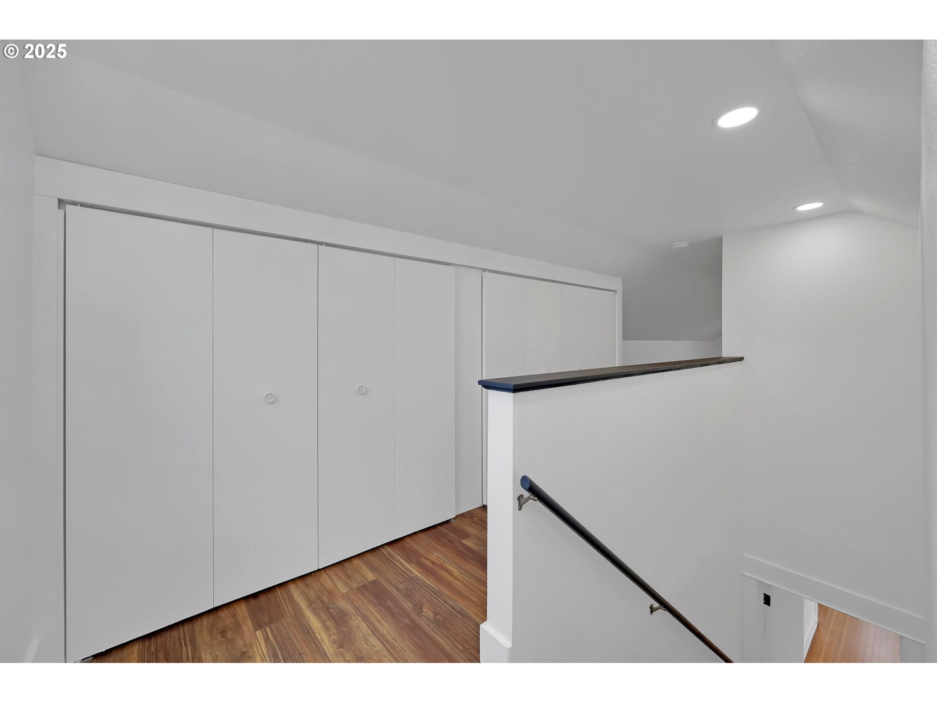 92910 River Road Junction City, OR 97448 - Photo 27 of 43 a view of an empty room