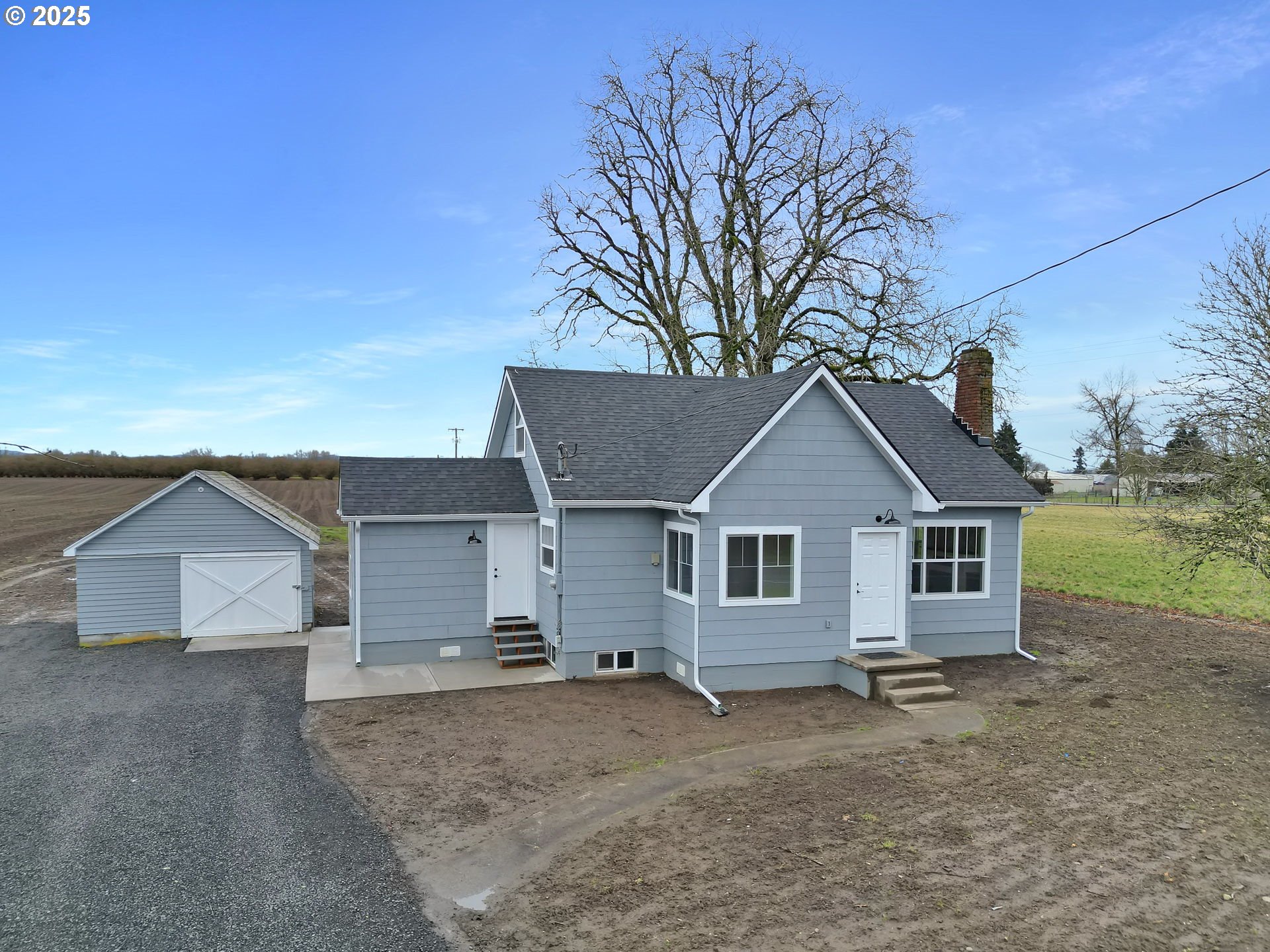 92910 River Road Junction City, OR 97448 - Photo 3 of 43 a house with a outdoor space