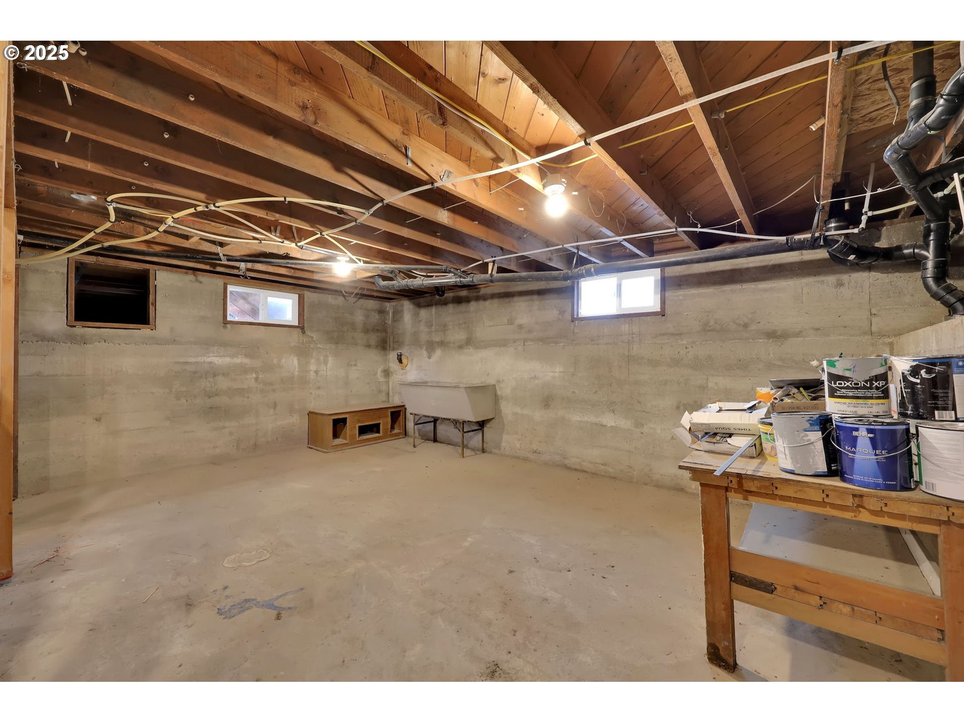 92910 River Road Junction City, OR 97448 - Photo 34 of 43 a utility room with dryer and washer
