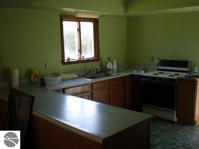 6121 18 Mile Road Manton, MI 49663 - Photo 3 of 6 1696255-2.JPG