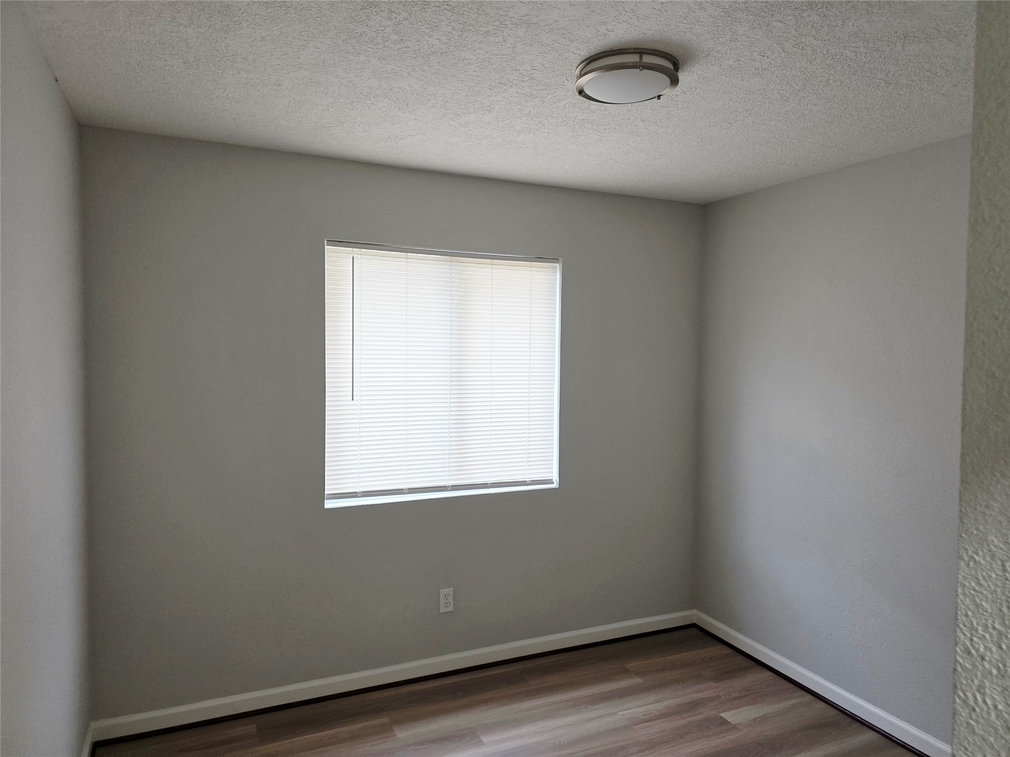9713 Yuma Street Houston, TX 77029 - Photo 10 of 18 1st Bedroom
