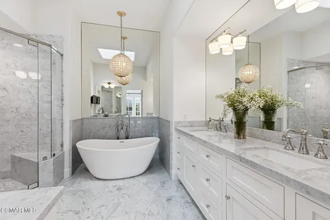 $3,250,000 | 2406 Swanfield Court, Thousand Oaks, CA 91361