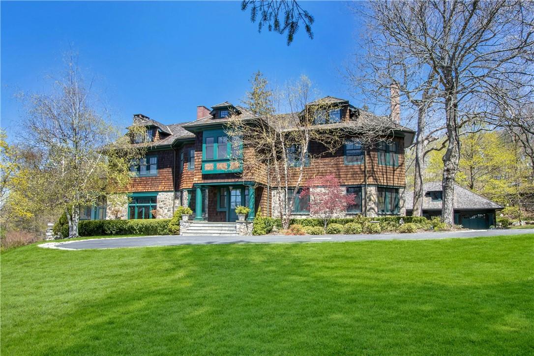 122 Circuit Road Tuxedo Park, NY 10987 - Photo 31 of 35 a front view of house with yard