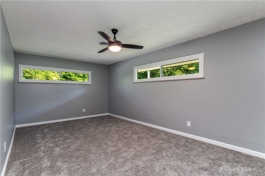 391 Darst Road Dayton, OH 45440 - Photo 19 of 37