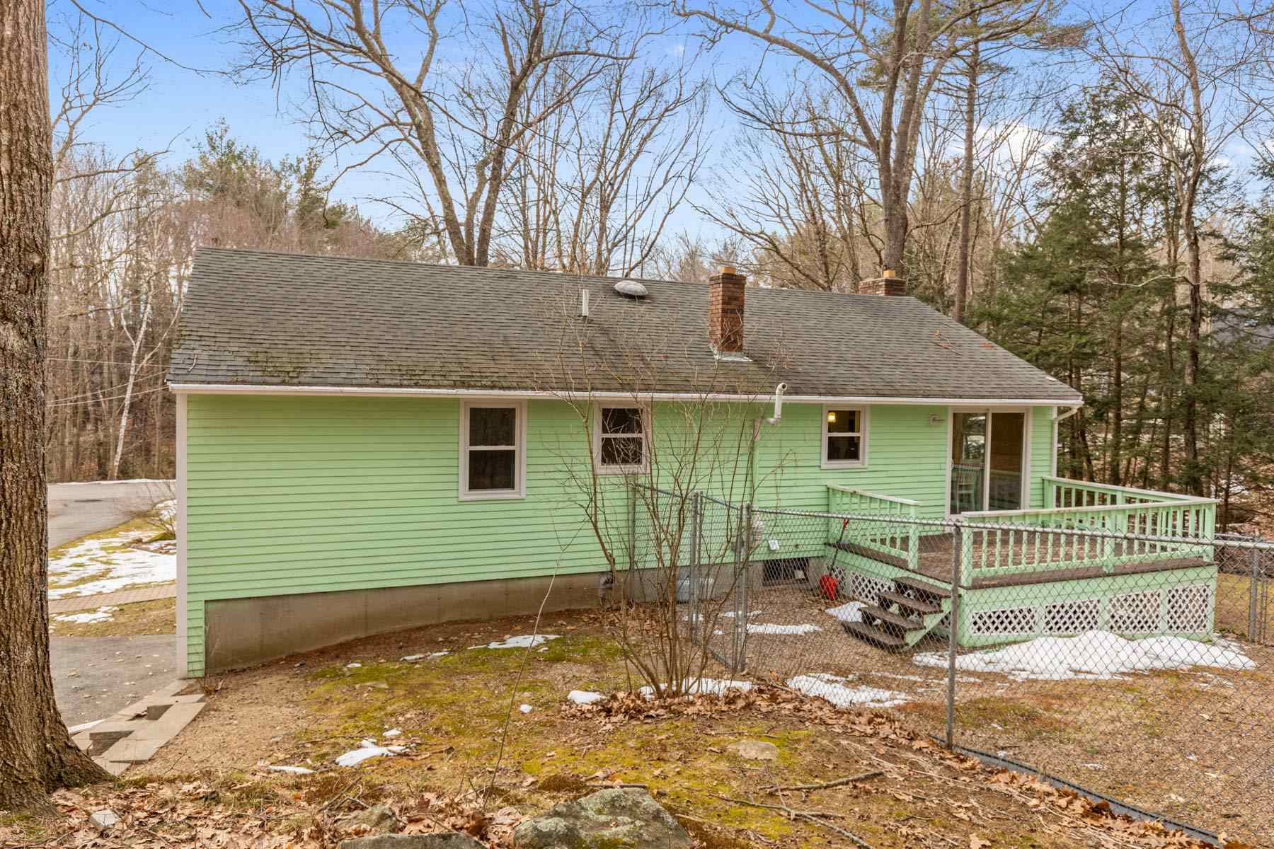 5 Oak Ridge Road Sandown, NH 03873 - Photo 28 of 38