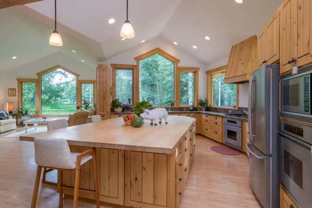 $3,225,000 | 101 Willow Road, Hailey, ID 83333