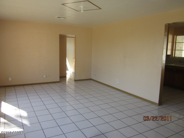 1906 East Granada Road Phoenix, AZ 85006 - Photo 2 of 9 2