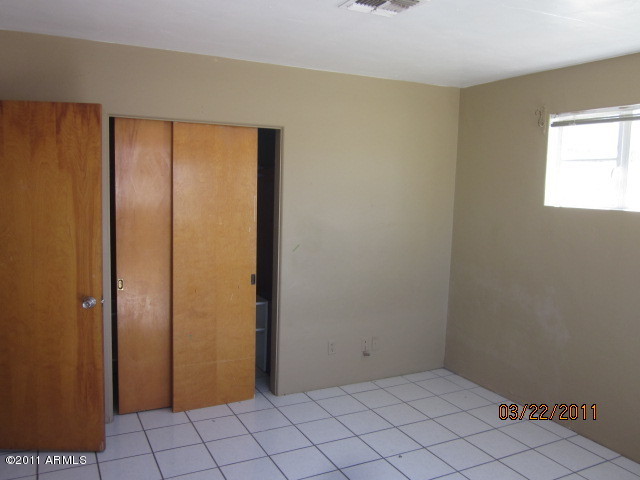 1906 East Granada Road Phoenix, AZ 85006 - Photo 7 of 9 7