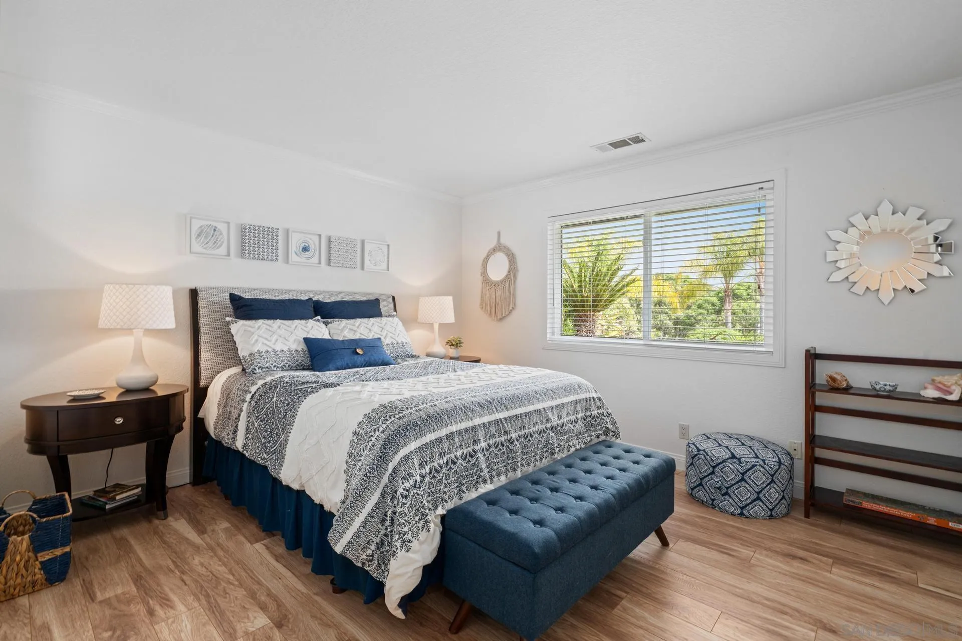 1009 Summit Trail Escondido, CA 92025 - Photo 21 of 59 a bedroom with a bed and a window