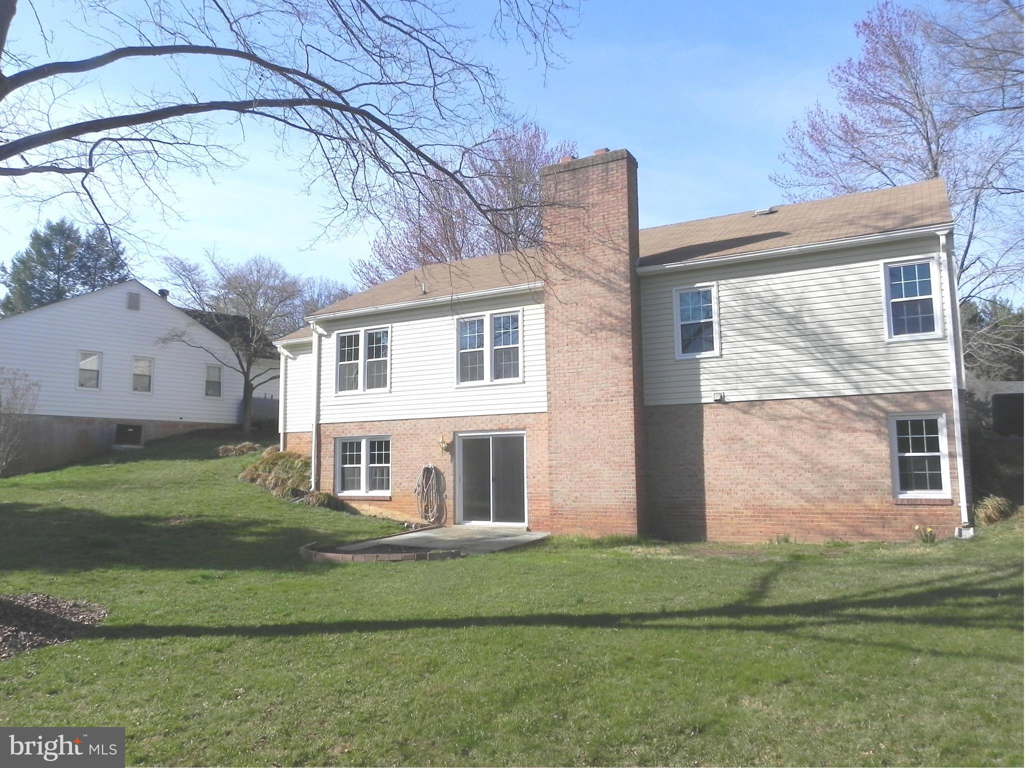 15 Redding Ridge Drive Gaithersburg, MD 20878 - Photo 27 of 30 Exterior (Rear)