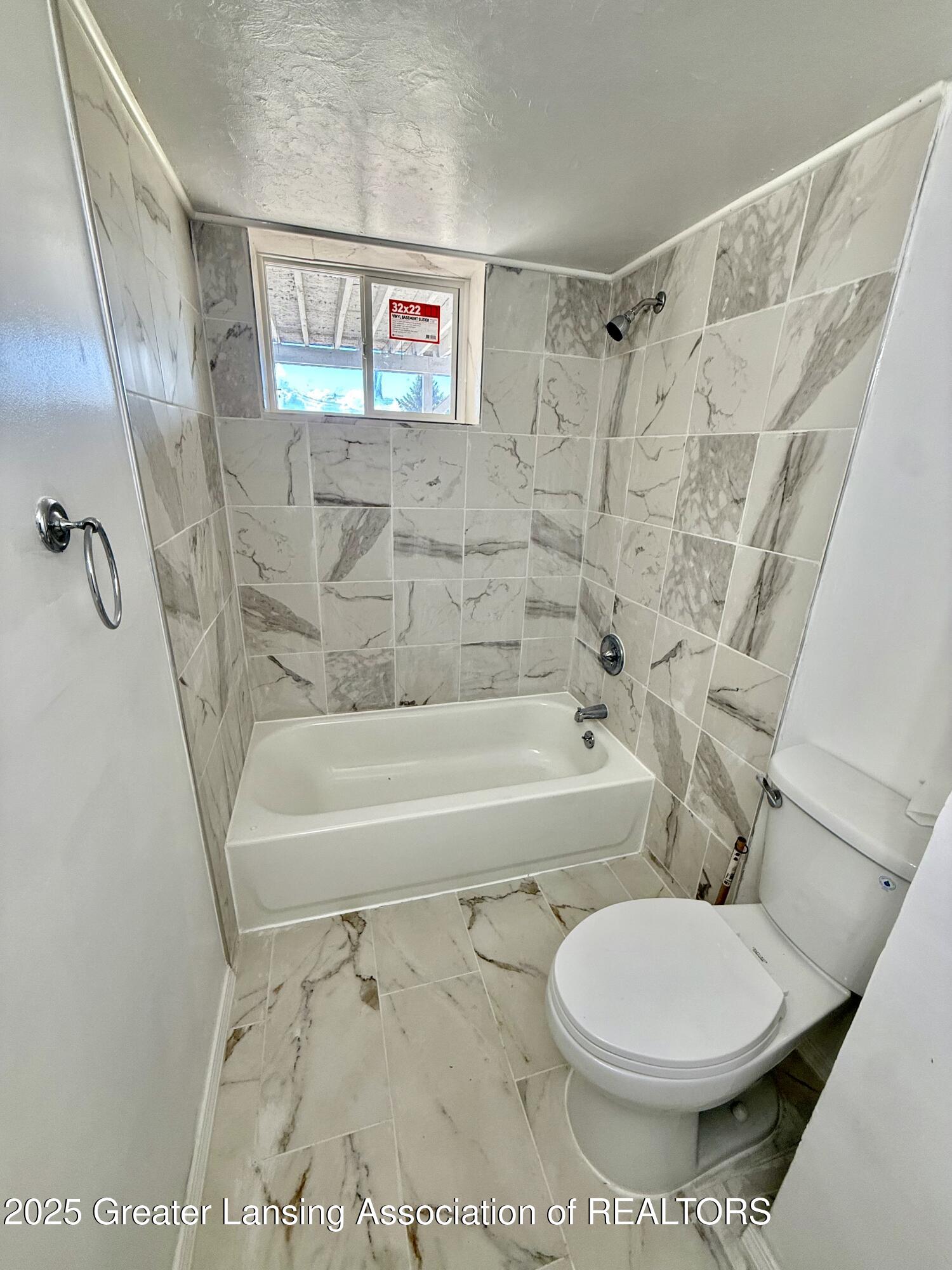 9575 West Monroe Road Elwell, MI 48832 - Photo 13 of 60 Main floor bath