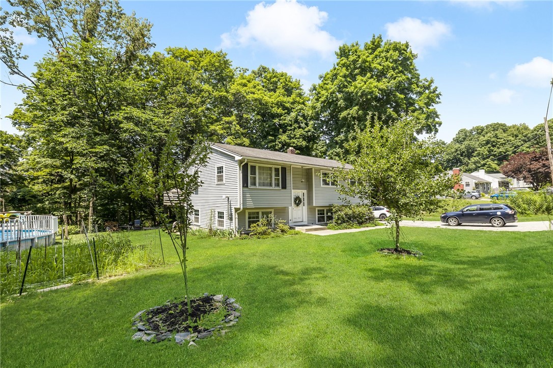 18 Birch Road Cumberland, RI 02864 - Photo 31 of 34 Welcome Home!