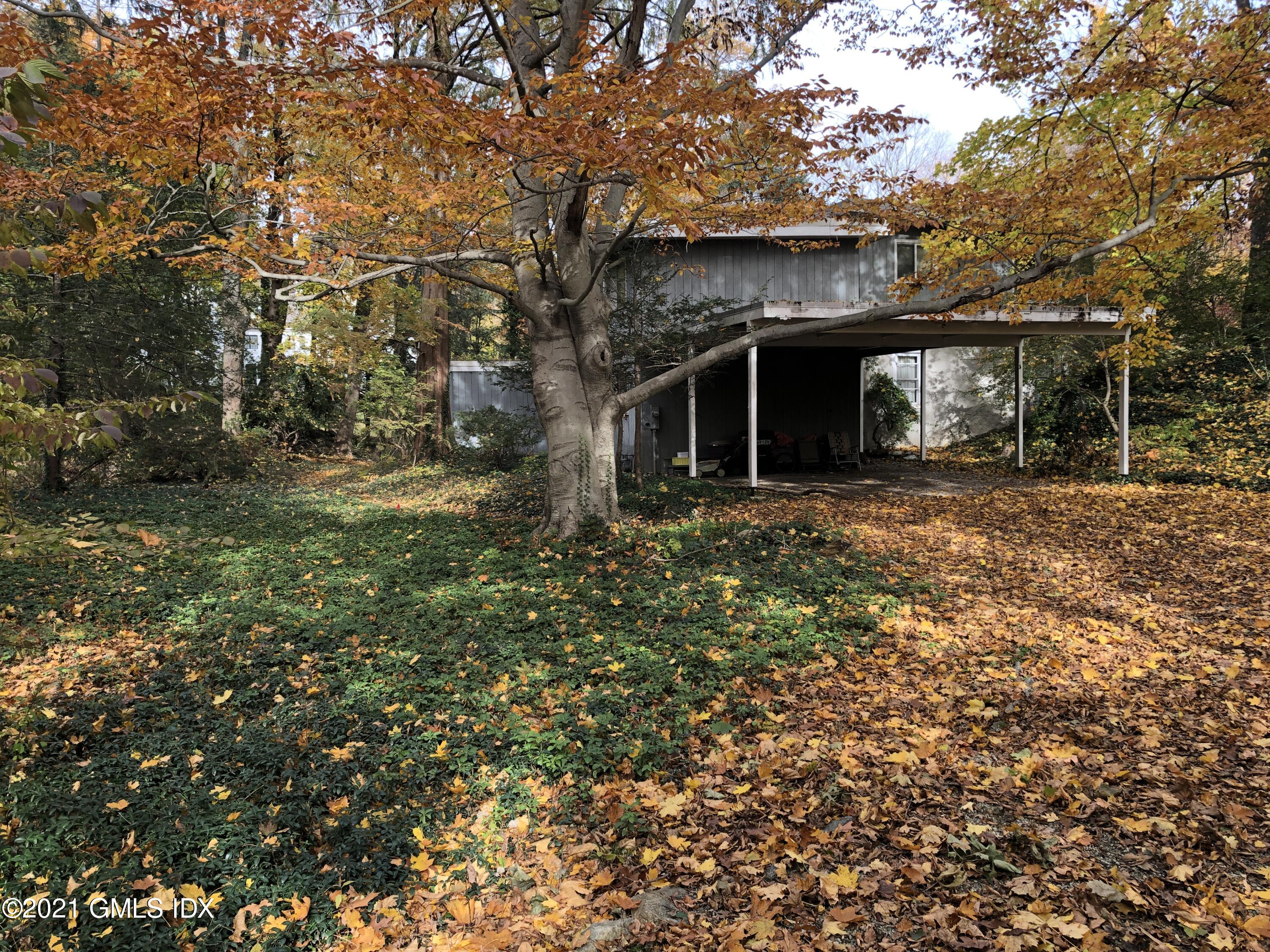 7 Hillside Road, Greenwich, CT 06830 Compass