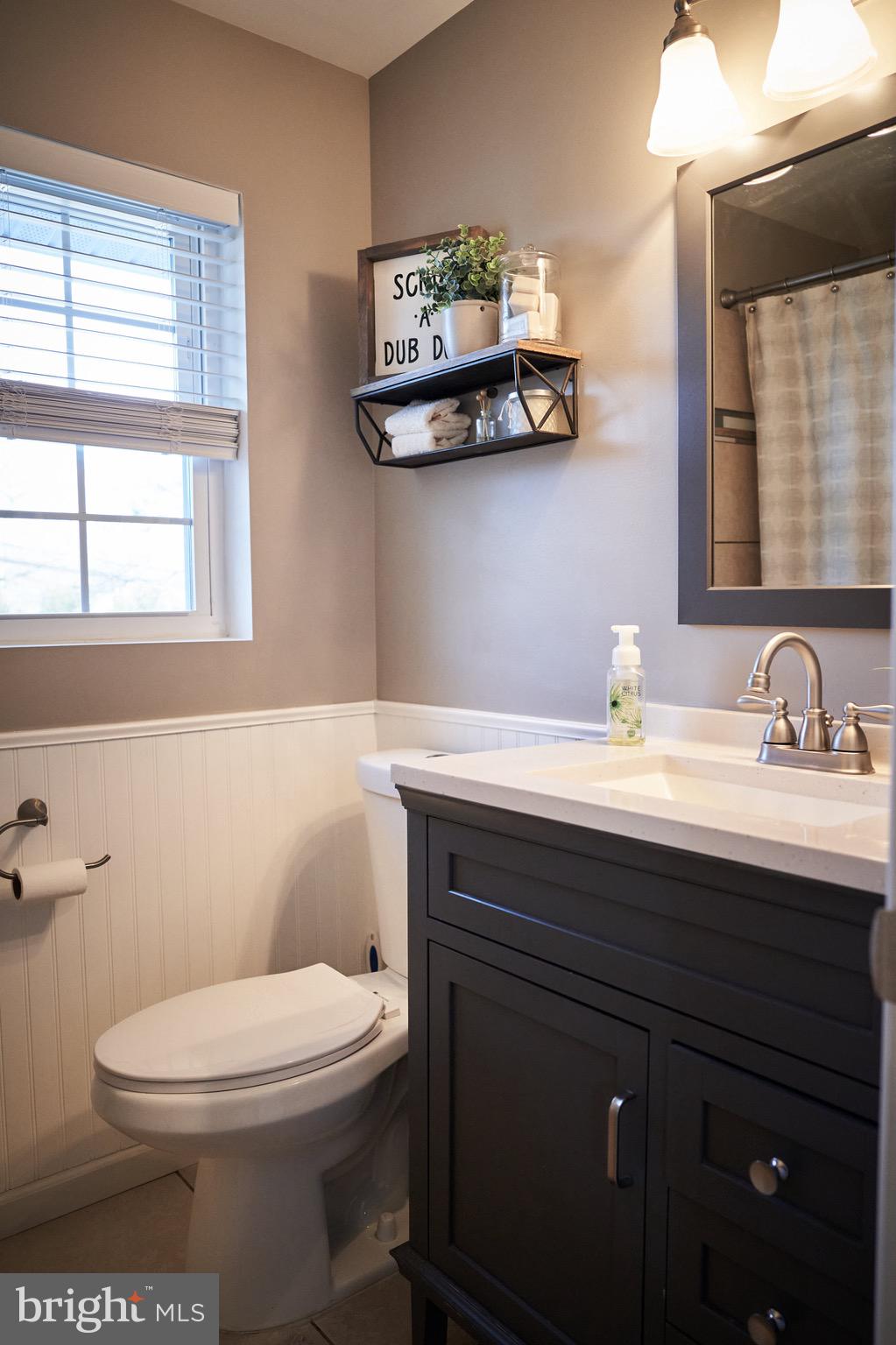 67 Turf Road Levittown, PA 19056 - Photo 29 of 33 Second Full Bathroom