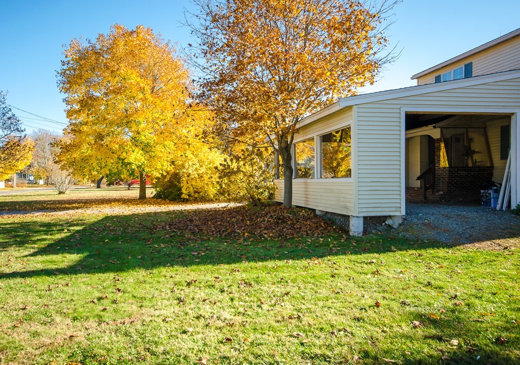 154 Whitehall Road Amesbury, MA 01913 - Photo 22 of 30 Gallery Image 22