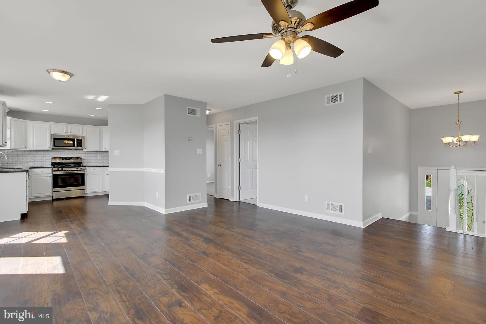 1667 Harney Road Littlestown, PA 17340 - Photo 4 of 27