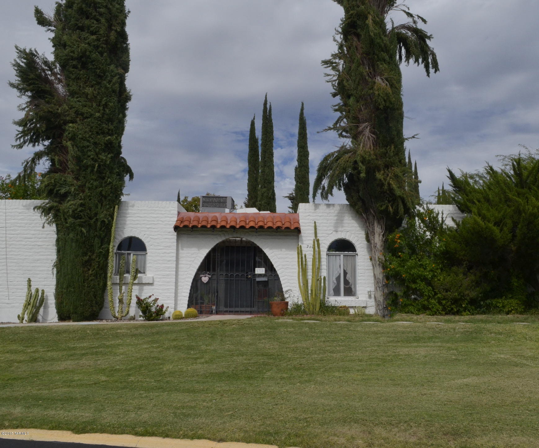710 West Roller Coaster Road Tucson, AZ 85704 - Photo 1 of 29 Gallery Image 1