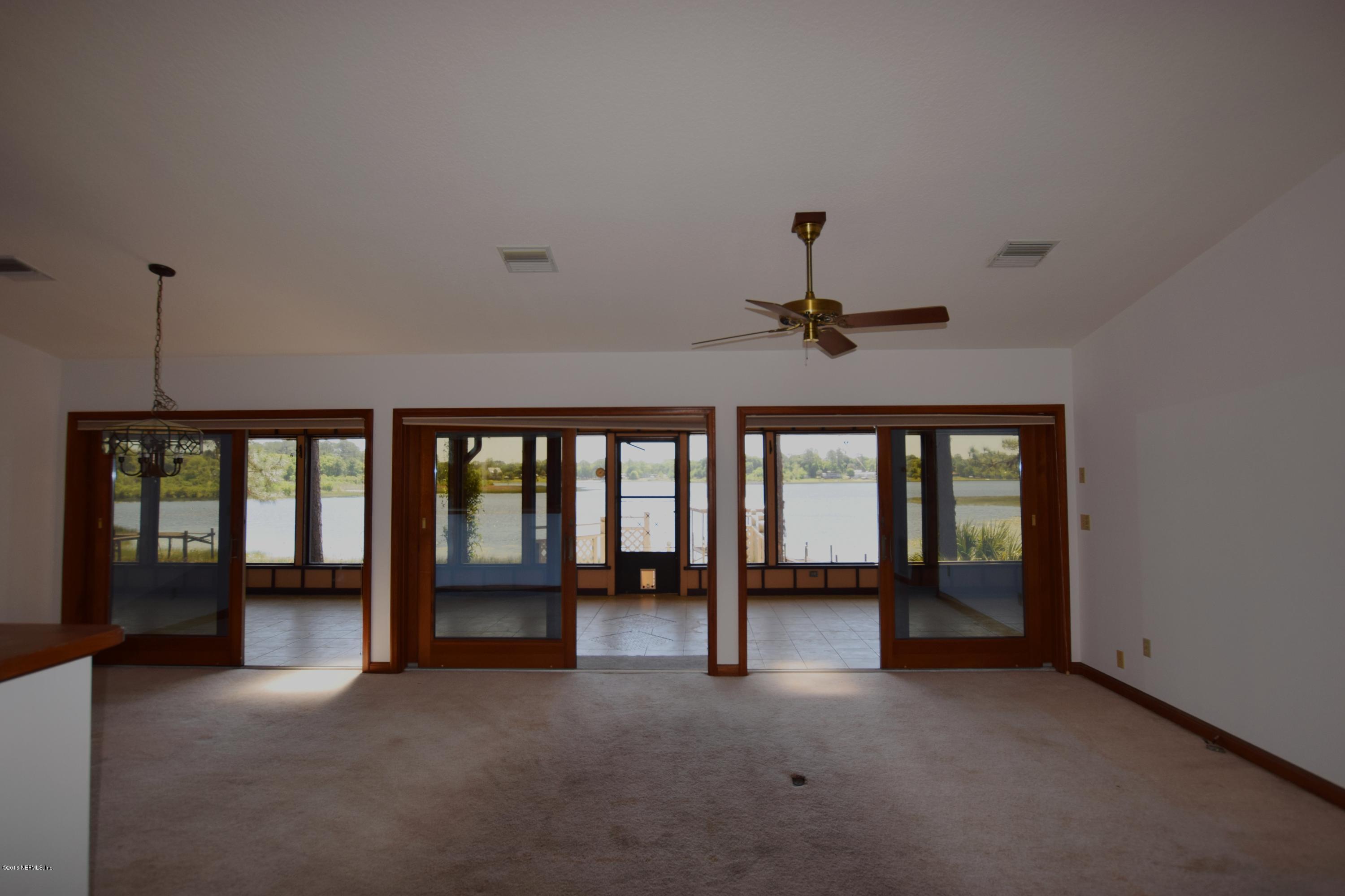 155 Silver Pond Road Crescent City, FL 32112 - Photo 5 of 27 living room