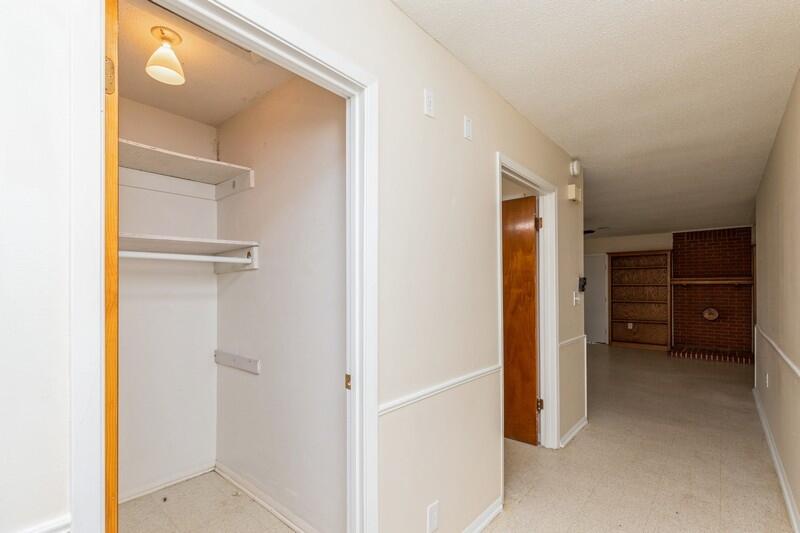 3369 Auburn Road Crestview, FL 32539 - Photo 17 of 33 a view of walk in closet