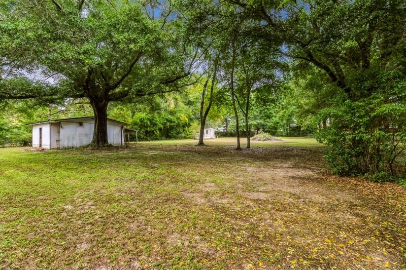 3369 Auburn Road Crestview, FL 32539 - Photo 33 of 33 a view of a house with a yard