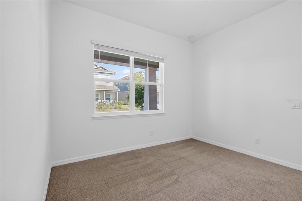 810 MIDDLETON Street DeBary, FL 32713 - Photo 30 of 52 an empty room with a window