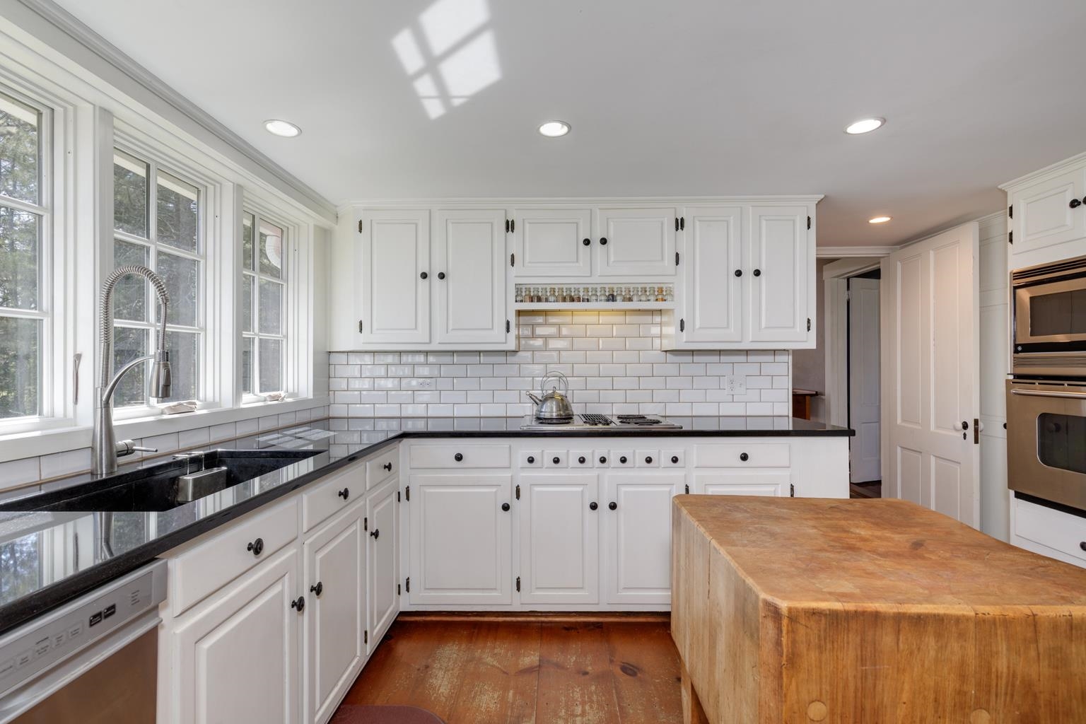 1038 Hopkinton Road Hopkinton, NH 03229 - Photo 12 of 59 Gallery Image 12