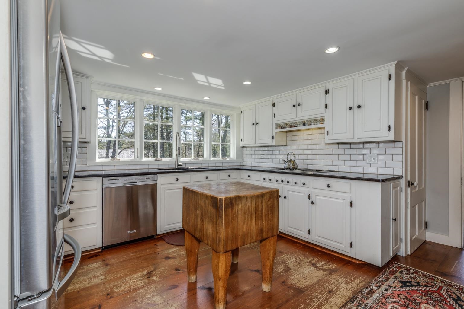 1038 Hopkinton Road Hopkinton, NH 03229 - Photo 8 of 59 Gallery Image 8