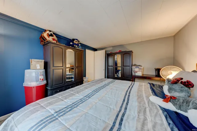 $220,000 | 310 East 22nd Street, Huntingburg, IN 47542