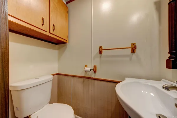 $210,000 | 310 East 22nd Street, Huntingburg, IN 47542