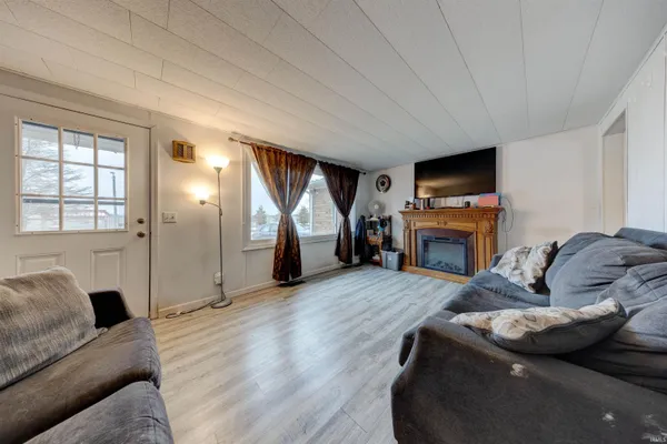 $210,000 | 310 East 22nd Street, Huntingburg, IN 47542